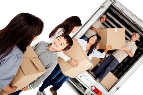 Local Hammersmith van transport for furniture and boxes