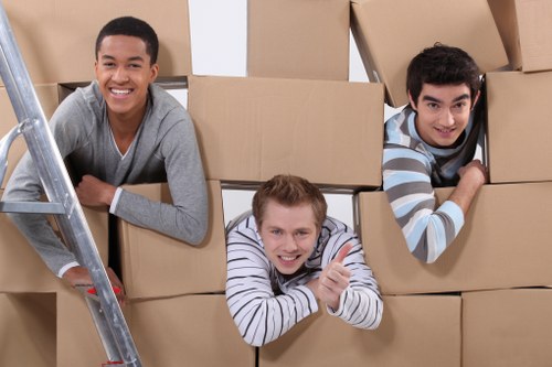 Local moving quote factors for flats near Hammersmith Broadway