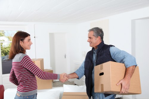 Local removal van service for flats, houses, and offices in Hammersmith