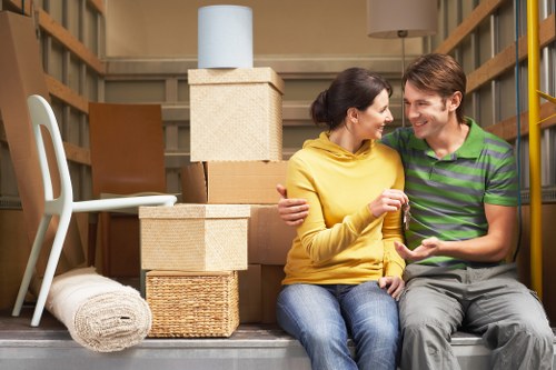 Careful moving support for a flat relocation in Hammersmith